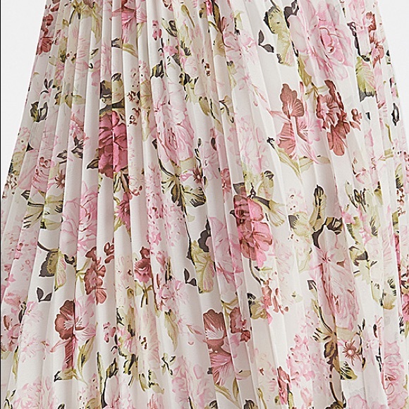 🆕👛Chiffon floral accordion knee length skirt - Picture 6 of 6
